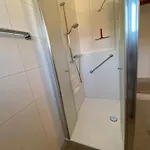 Im Erdgeschoss Mit Eingezaeunten Garten Und Terrasse 아파트 *