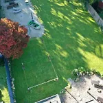 Im Erdgeschoss Mit Eingezaeunten Garten Und Terrasse 아파트