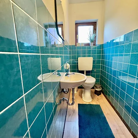 Im Erdgeschoss Mit Eingezaeunten Garten Und Terrasse 아파트 아우리흐