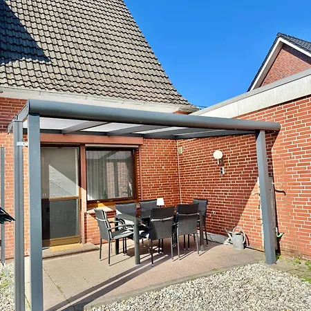 Gemuetliche Ferienwohnung Im Eg Mit Eingezaeunten Garten Und Terrasse Fuer 4 Personen דירה *